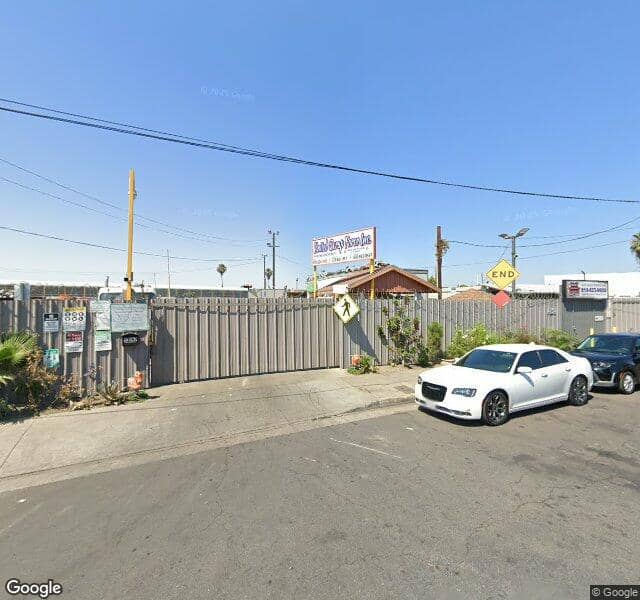 Del Angel Recycling recycling center in Los Angeles, CA - Nearby facility